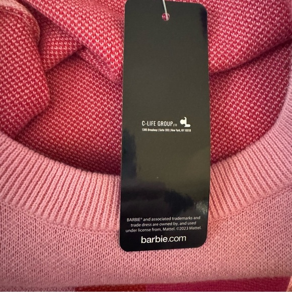 Barbie Pink Graphic Crew Neck Sweater 1X NWT - Picture 9 of 14